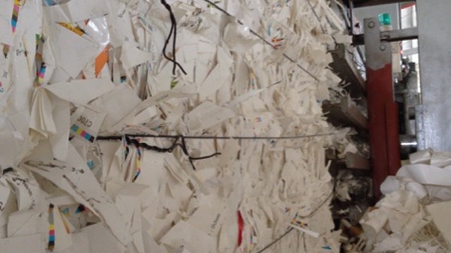 廢紙打包作業現場